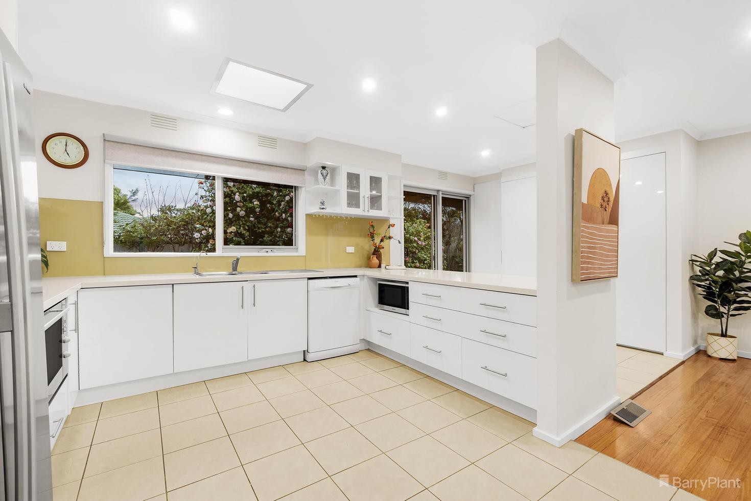 2 Bristow Drive, Forest Hill, VIC 3131, Forest Hill - Thumbnail 3