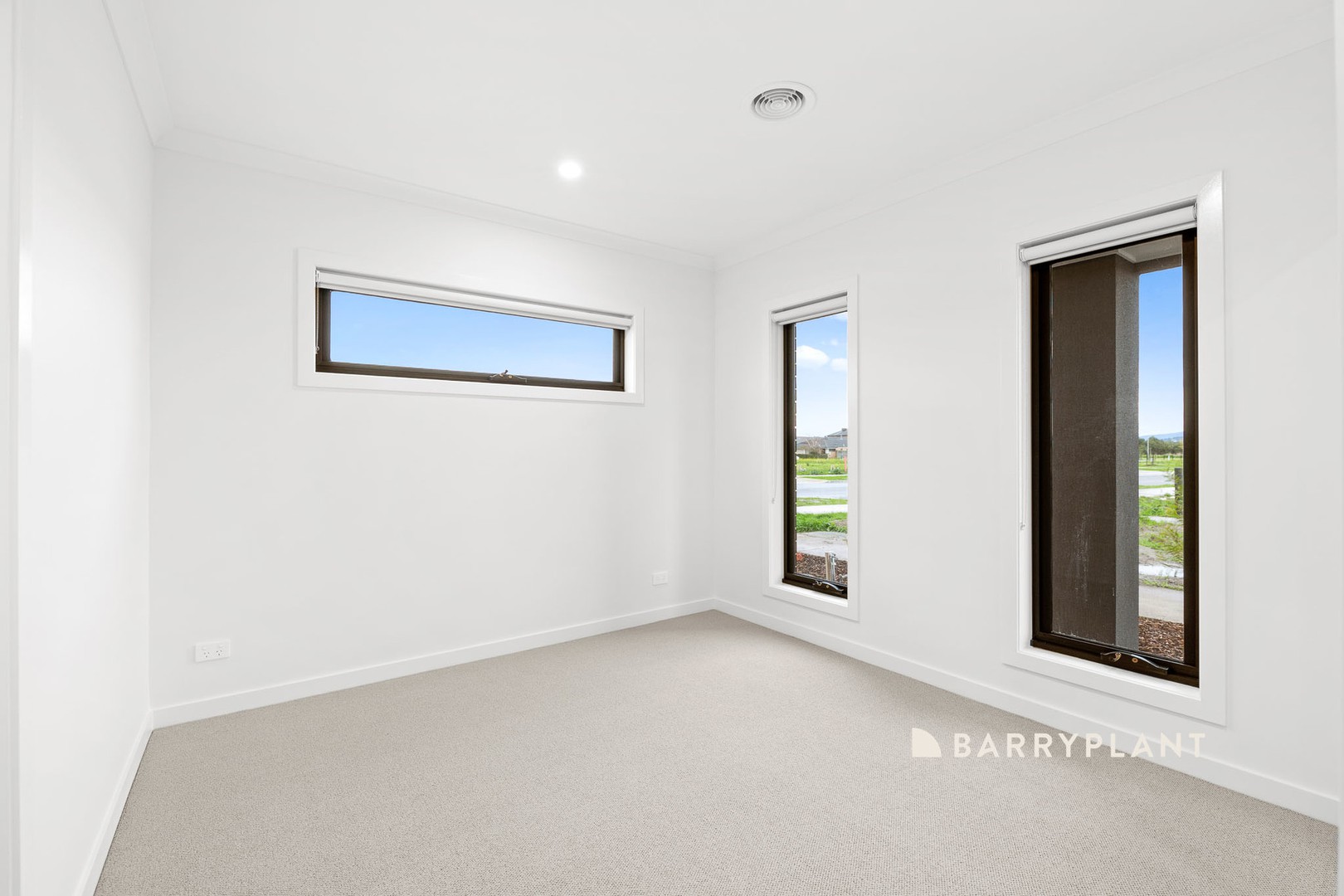 2 Bronze Leaf Walk, Narre Warren South, VIC 3805, Narre Warren South - Thumbnail 5