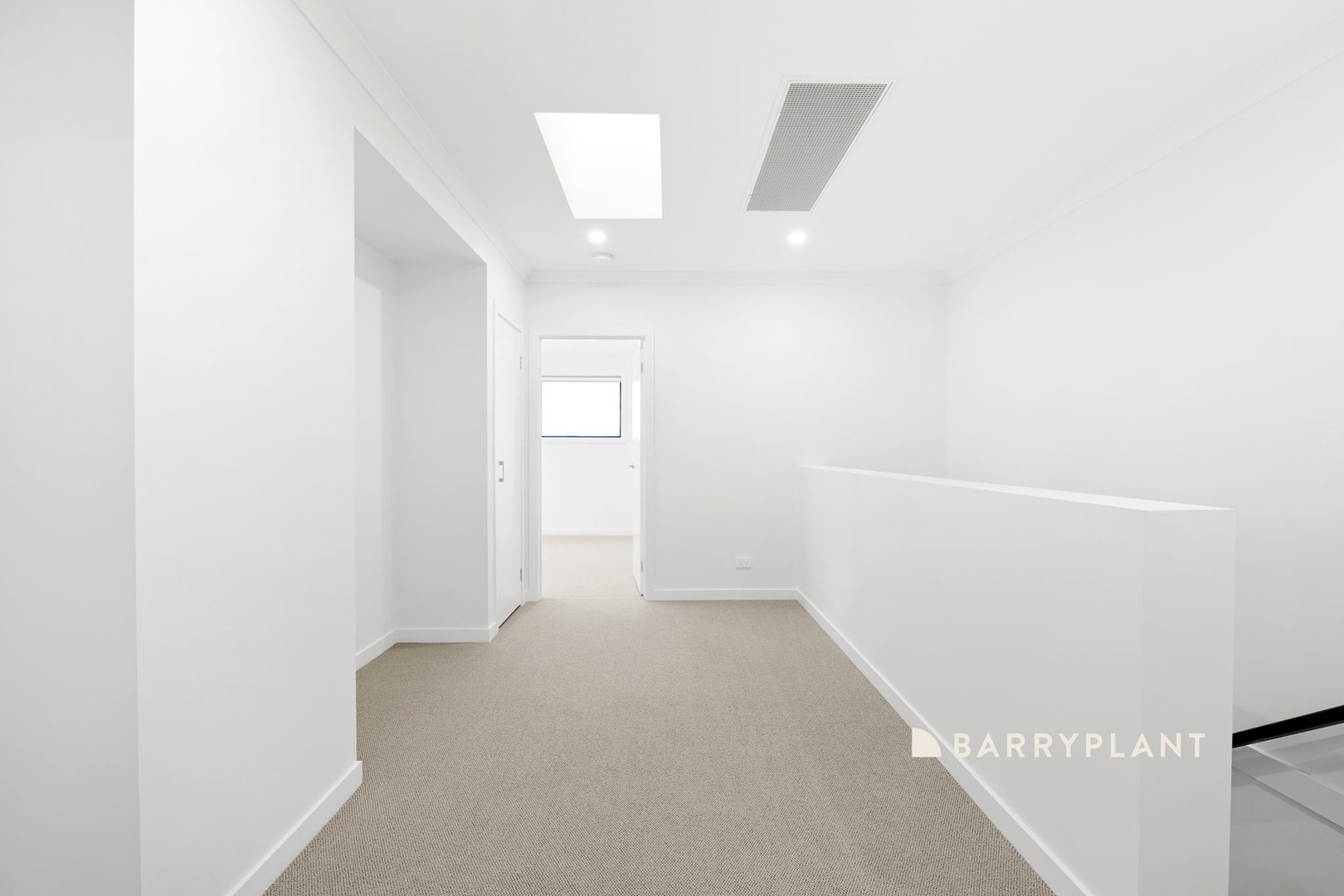 2 Bronze Leaf Walk, Narre Warren South, VIC 3805, Narre Warren South - Thumbnail 7