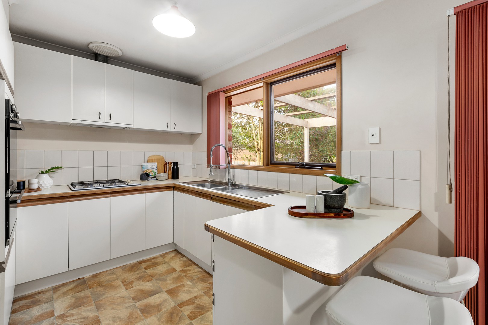 2 Bruford Street, Diamond Creek, VIC 3089, Diamond Creek - Thumbnail 6