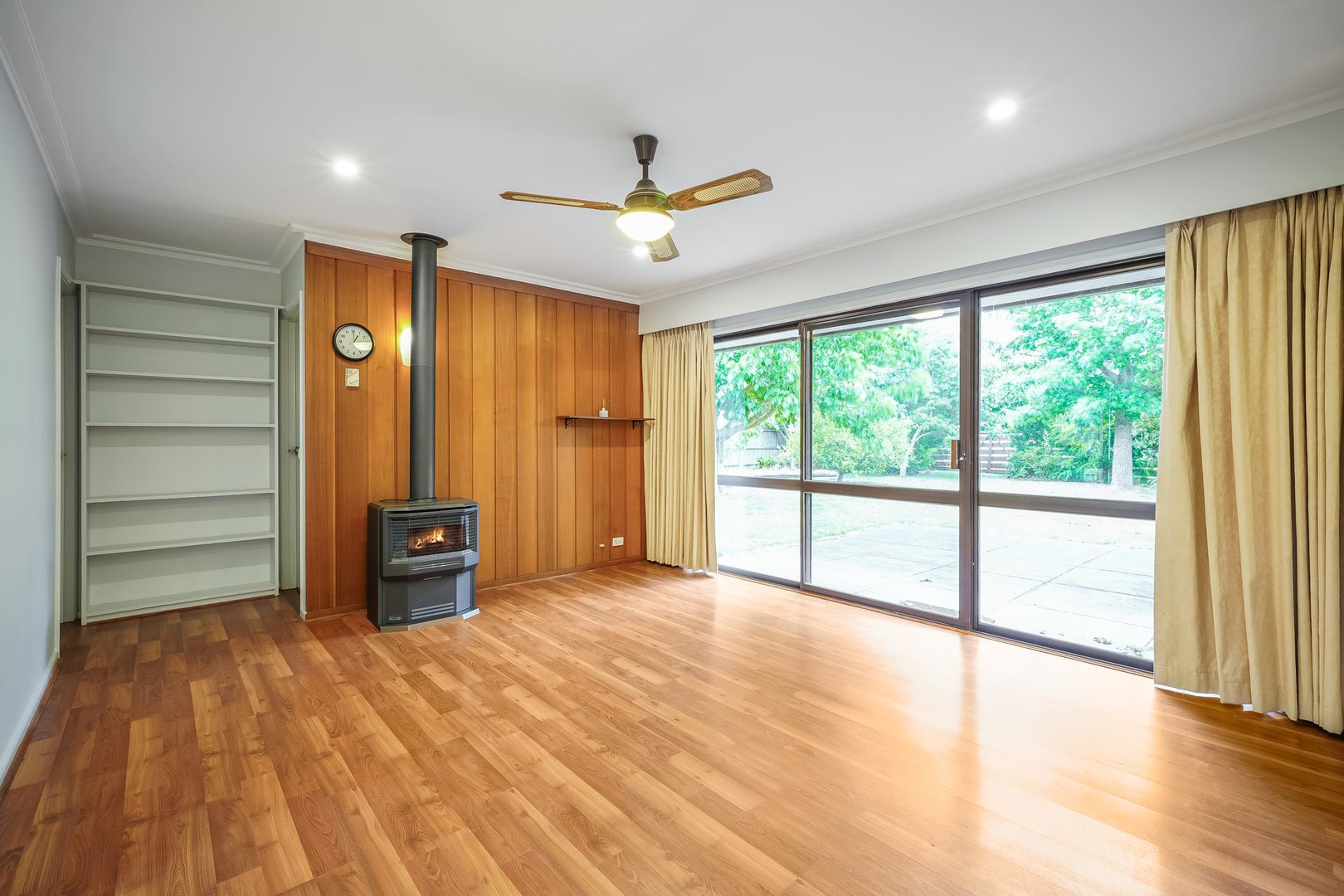 2 Bundoora Crescent, Highton, VIC 3216, Highton - Thumbnail 5