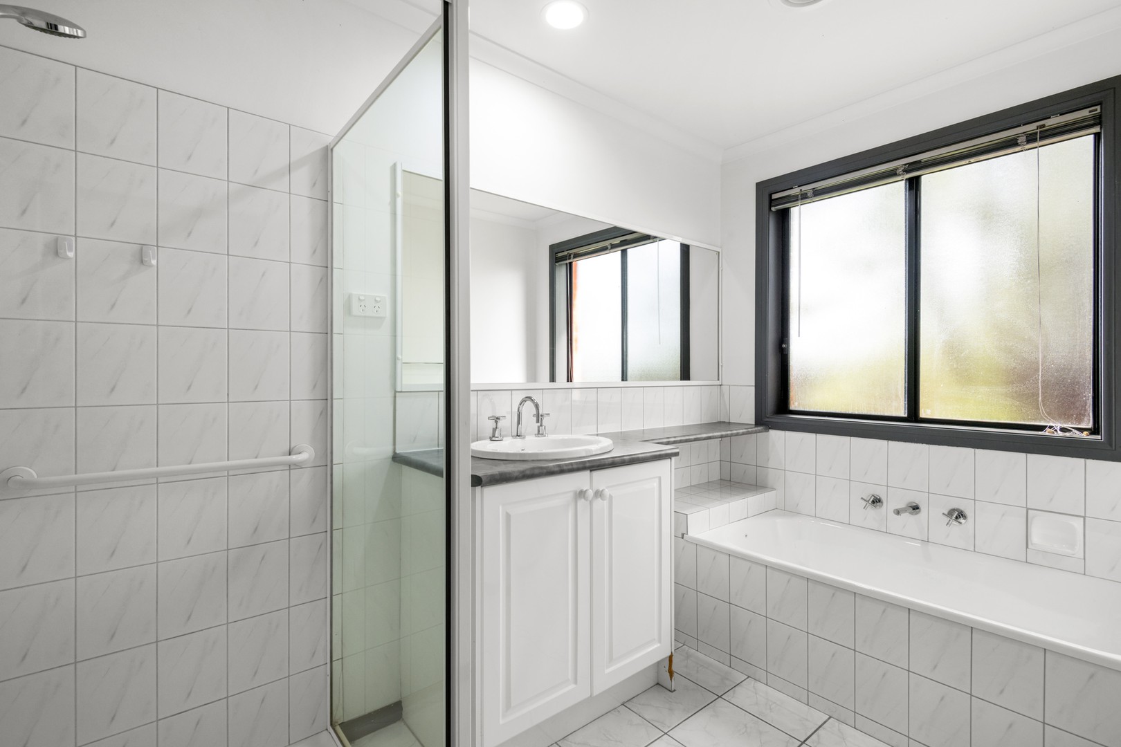 2 Butler Court, Highton, VIC 3216, Highton - Thumbnail 7