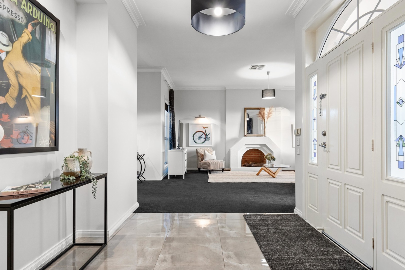 2 Cambridge Crescent, Taylors Lakes, VIC 3038, Taylors Lakes - Thumbnail 2