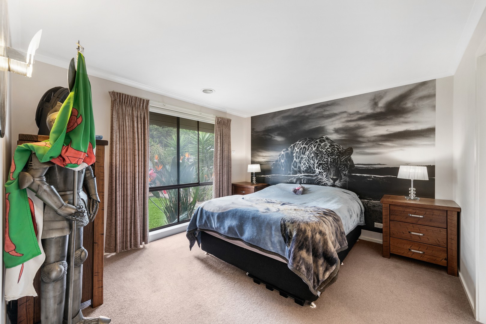 2 Canterbury Place, Werribee, VIC 3030, Werribee - Thumbnail 2