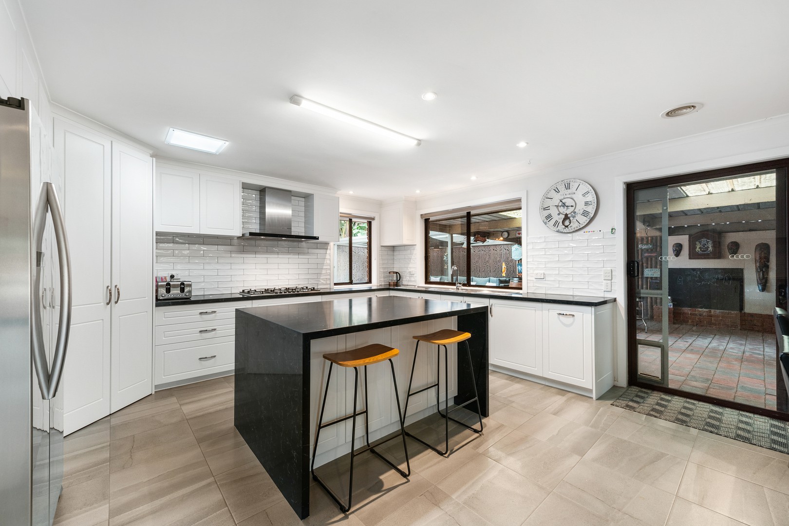2 Canterbury Place, Werribee, VIC 3030, Werribee - Thumbnail 6