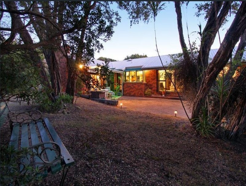 2 Carslake Avenue, Blairgowrie, VIC 3942, Blairgowrie - Thumbnail 2