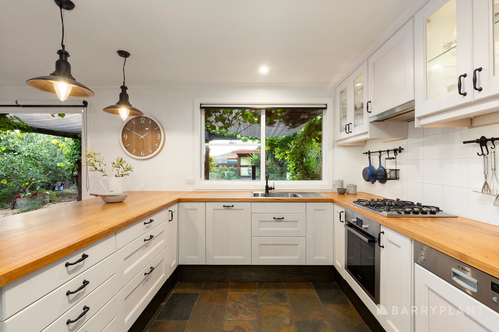 2 Casco Place, Dingley Village, VIC 3172, Dingley Village - Thumbnail 4