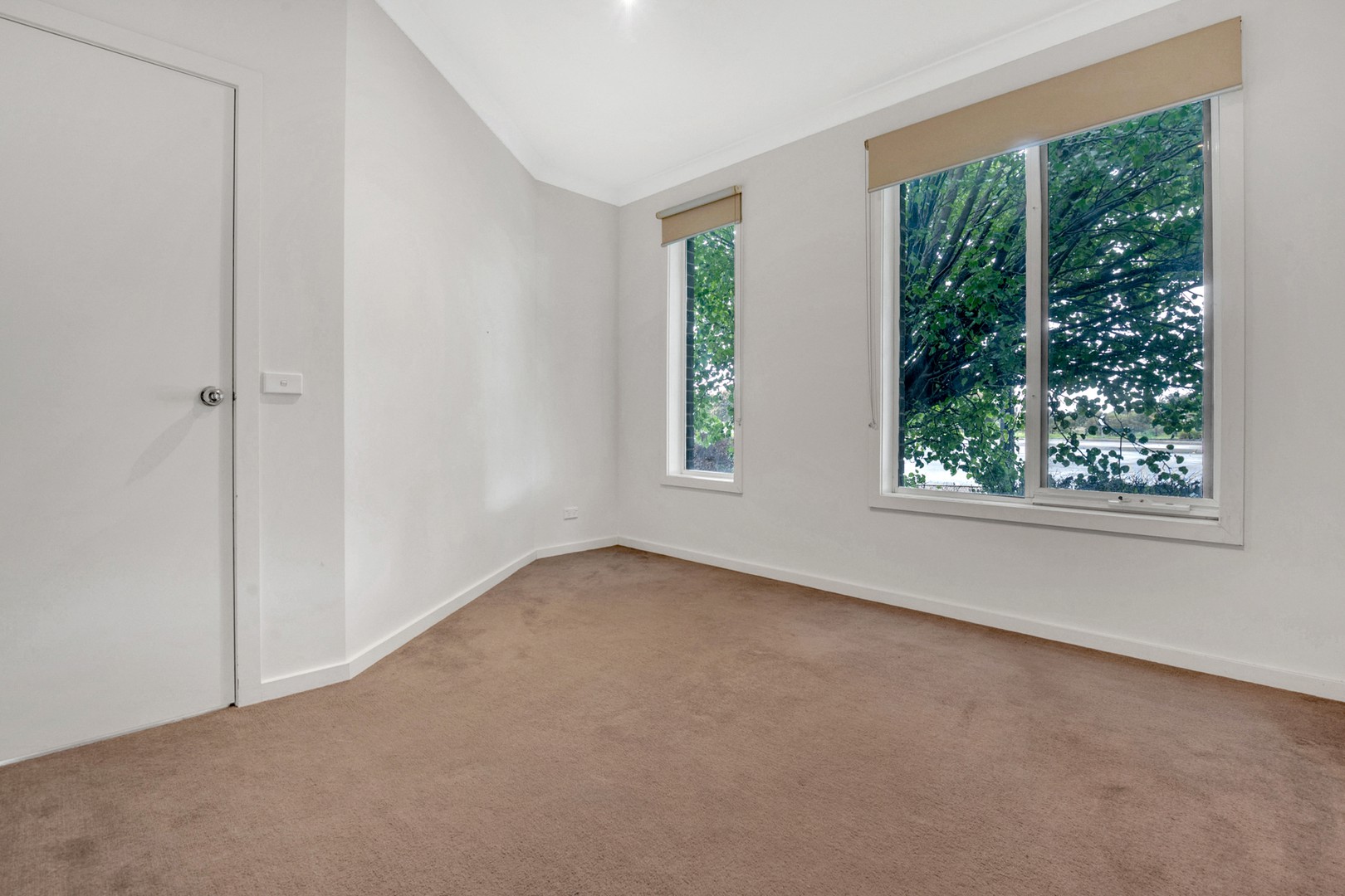 2 Centennial Park Drive, Craigieburn, VIC 3064, Craigieburn - Thumbnail 8