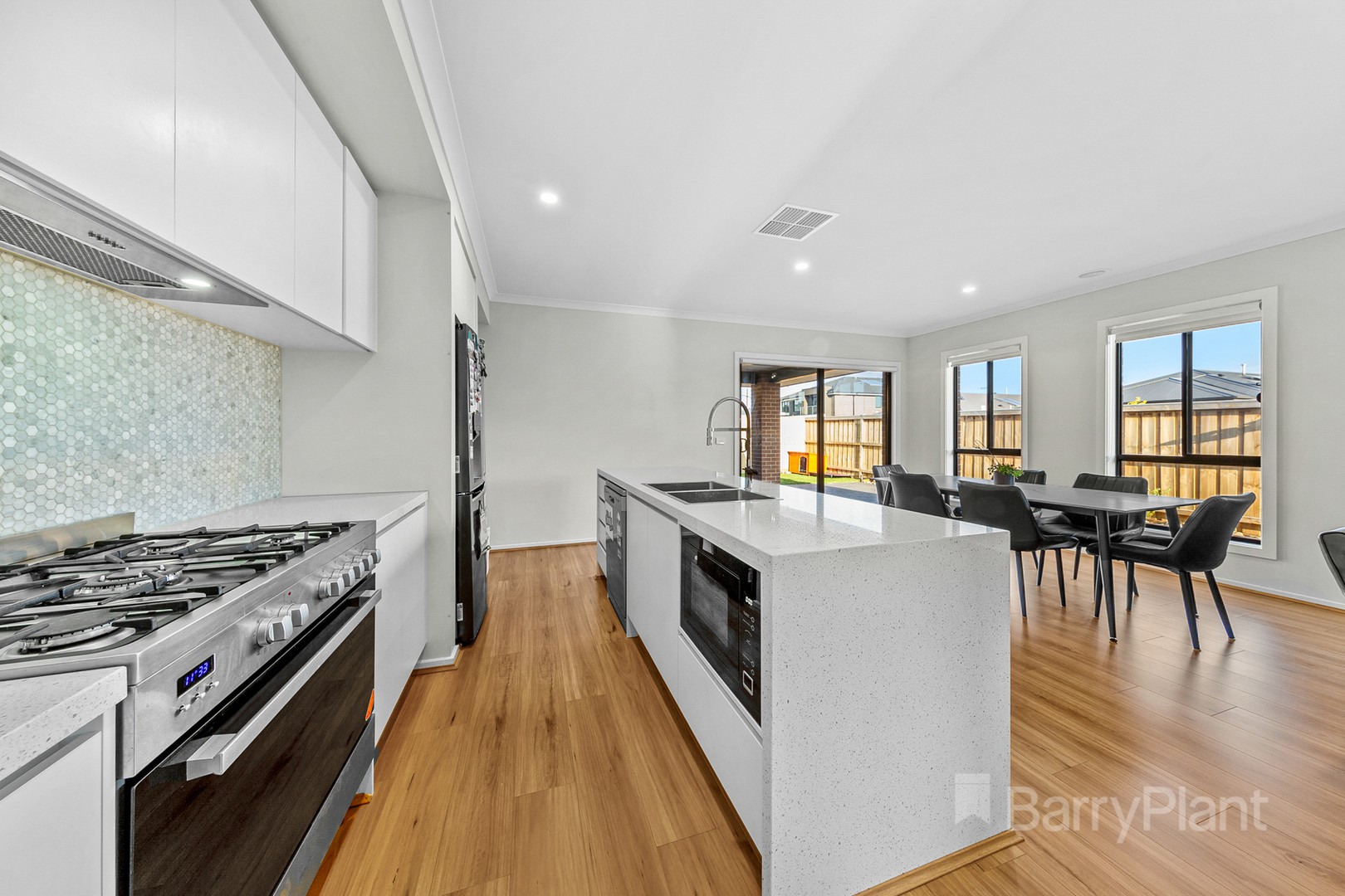 2 Chalcot Circuit, Fraser Rise, VIC 3336, Fraser Rise - Thumbnail 4