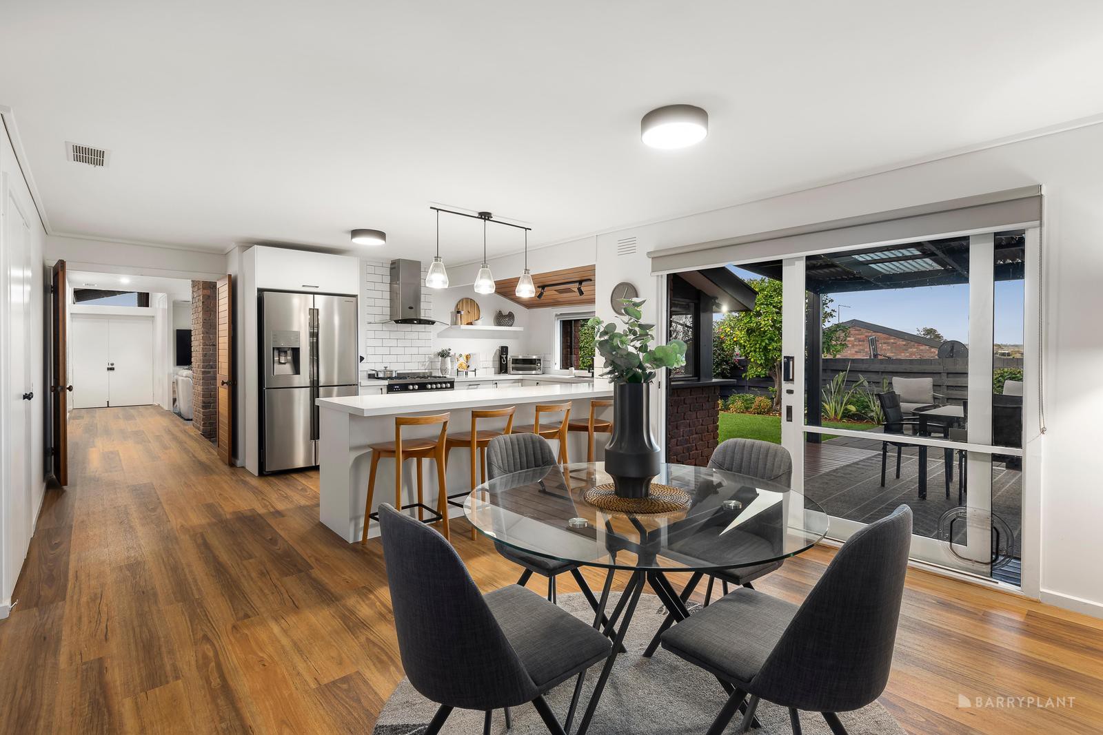 2 Chaplin Court, Templestowe, VIC 3106, Templestowe - Thumbnail 2