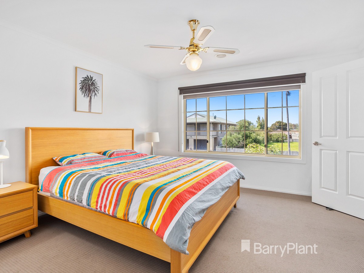 2 Charles Street, Dromana, VIC 3936, Dromana - Thumbnail 5
