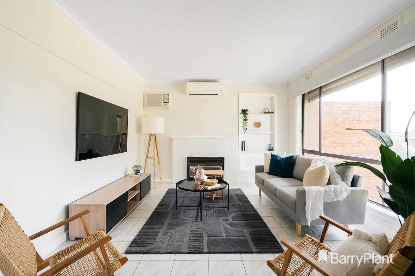 2 Charlton Crescent, Reservoir, VIC 3073, Reservoir - Thumbnail 2