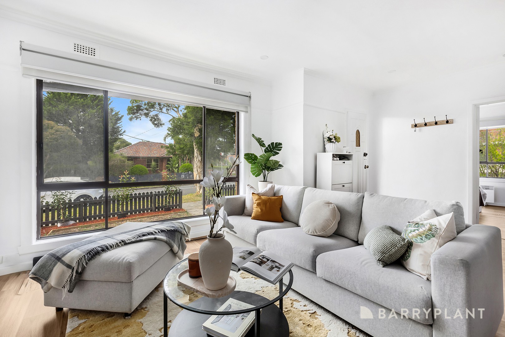 2 Charlton Crescent, Reservoir, VIC 3073, Reservoir - Thumbnail 2