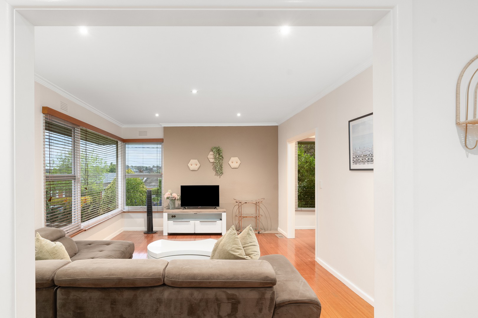 2 Cheam Walk, Highton, VIC 3216, Highton - Thumbnail 4