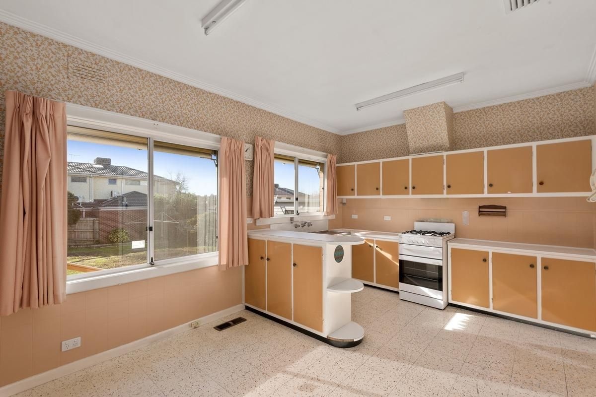 2 Cherry Orchard Rise, Box Hill North, VIC 3129, Box Hill North - Thumbnail 3