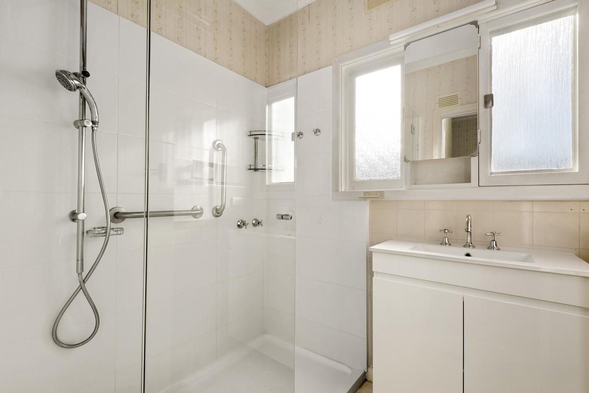 2 Cherry Orchard Rise, Box Hill North, VIC 3129, Box Hill North - Thumbnail 4