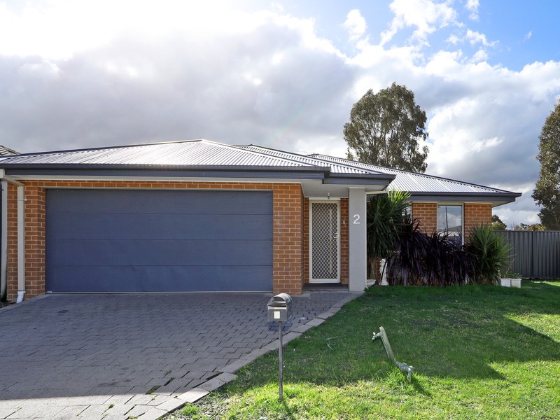 2 Chestnut Chase, Pakenham, VIC 3810 - Image - 06/08/2025