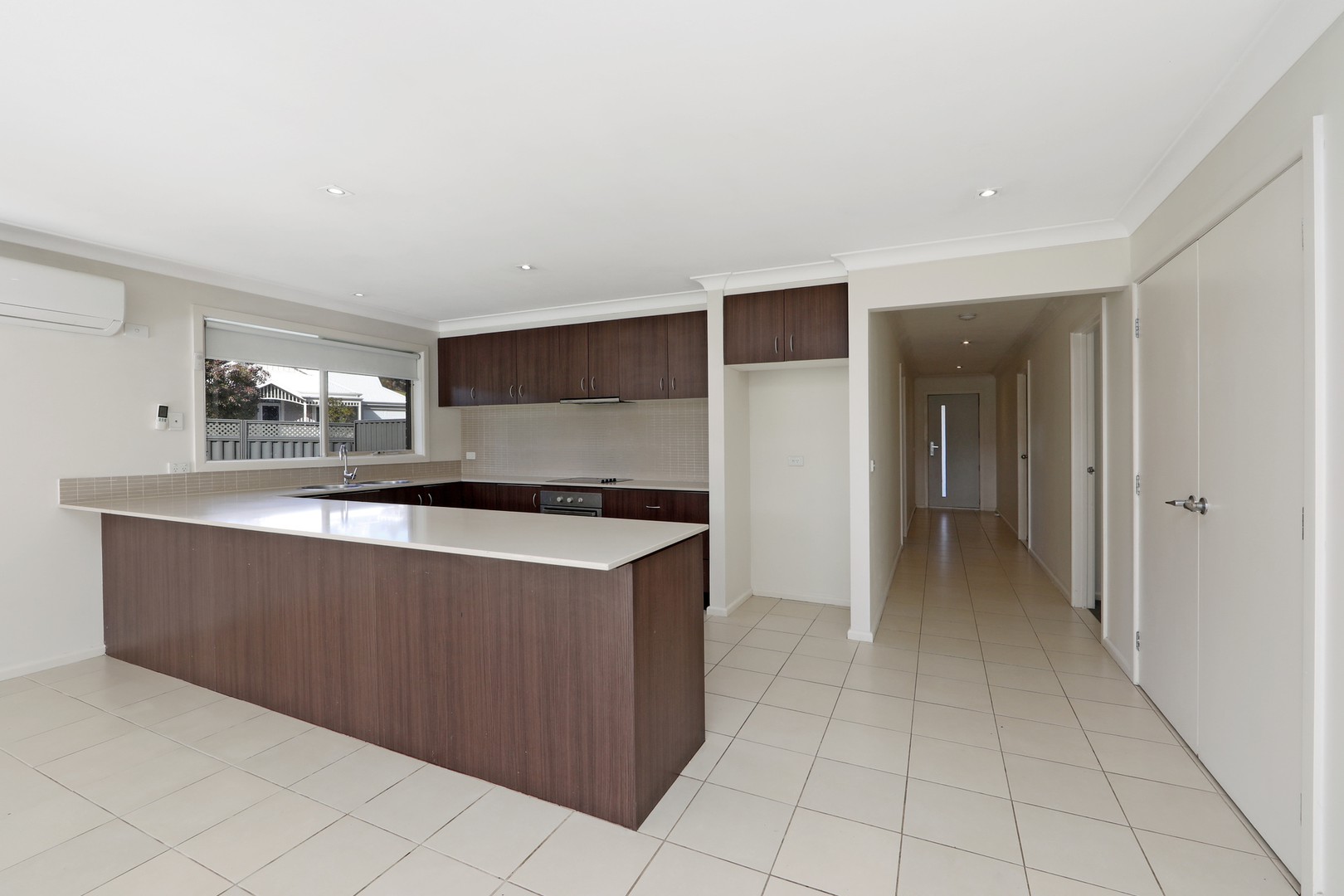 2 Chestnut Chase, Pakenham, VIC 3810, Pakenham - Thumbnail 4