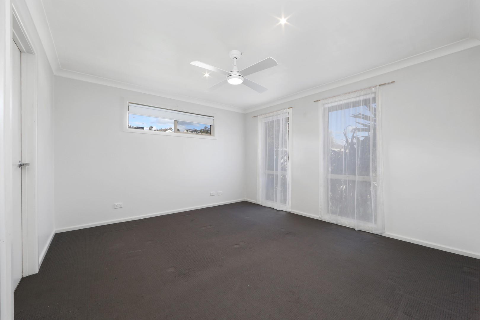 2 Chestnut Chase, Pakenham, VIC 3810, Pakenham - Thumbnail 8