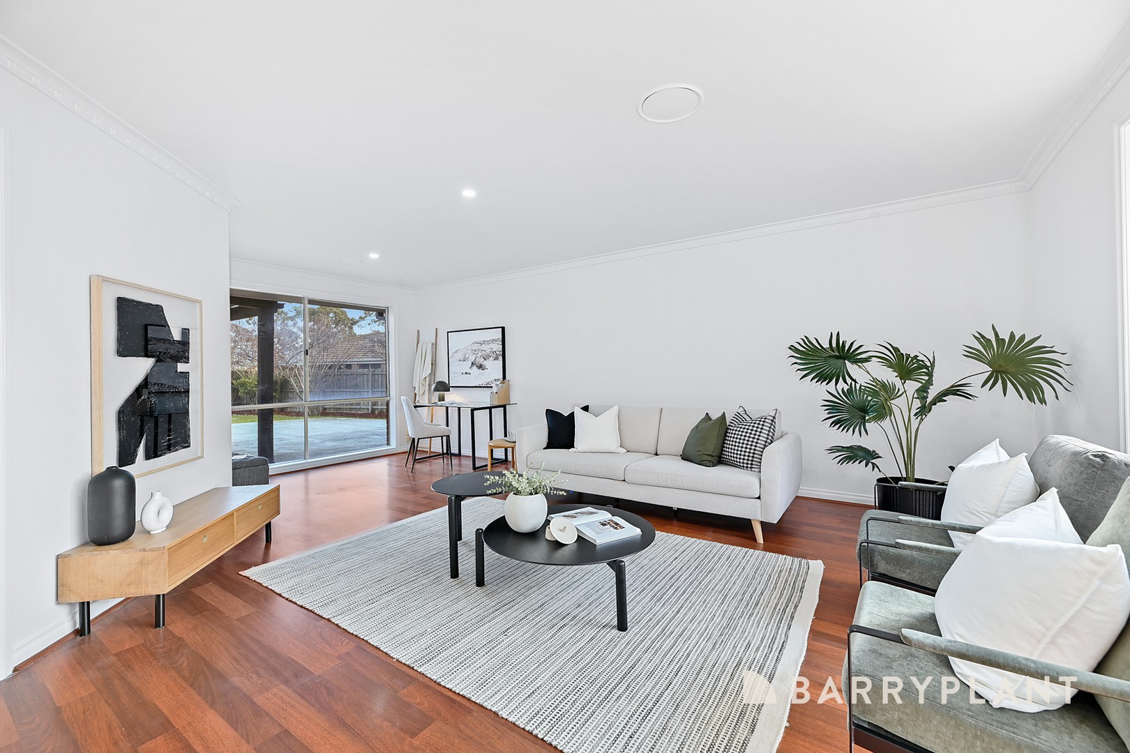 2 Chirnside Road, Berwick, VIC 3806 - Thumbnail 2 - 10/07/2025