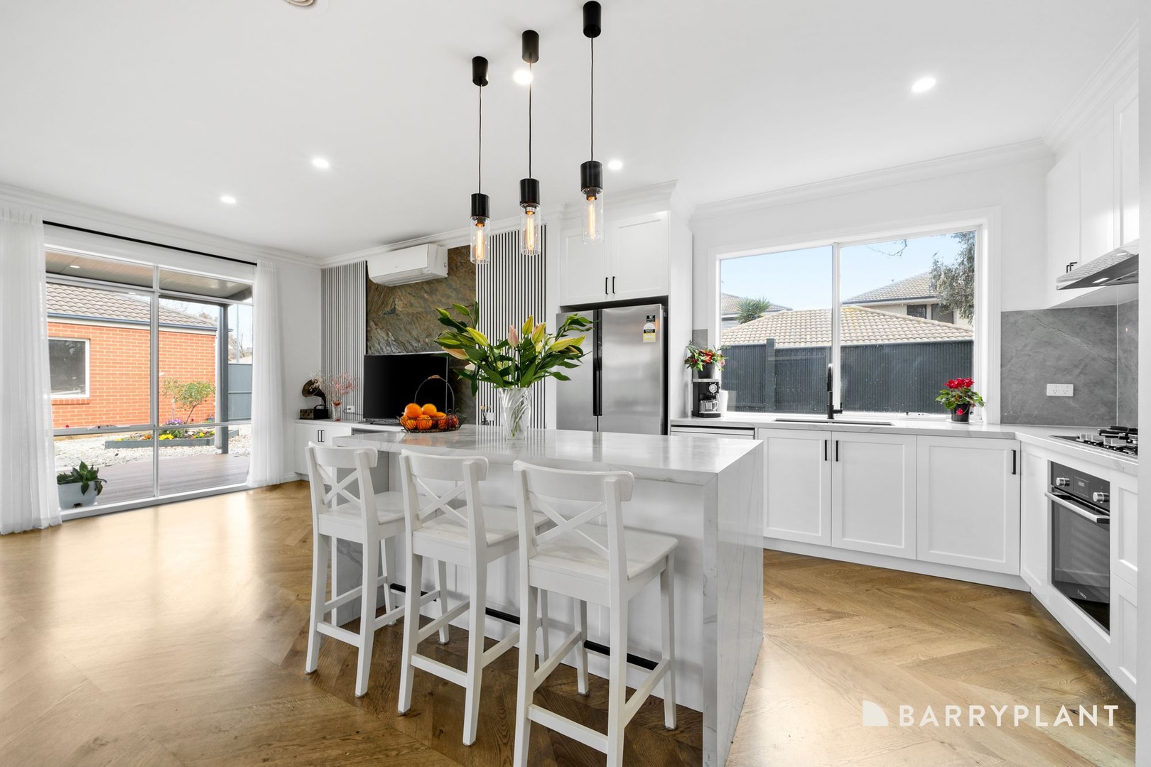 2 Chlosam Road, Cairnlea, VIC 3023, Cairnlea - Thumbnail 6