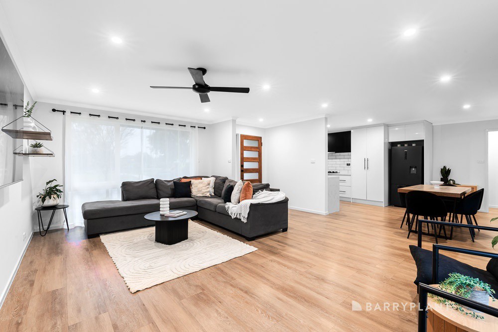 2 Christie Avenue, Mill Park, VIC 3082 - Thumbnail 2 - 03/07/2025