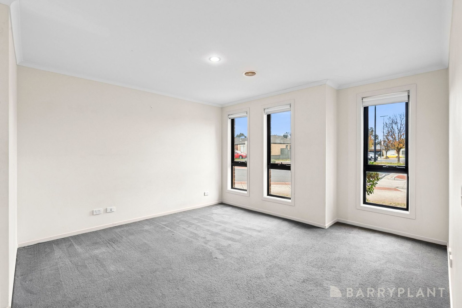 2 Circuit Drive, Truganina, VIC 3029 - Thumbnail 2 - 18/06/2025