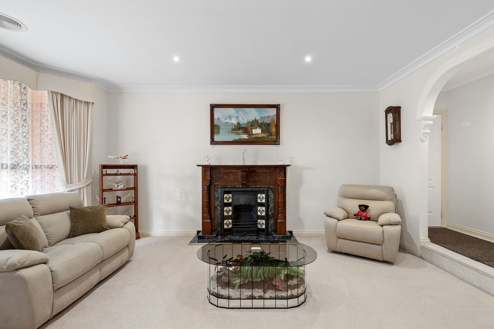 2 Coleman Court, Taylors Lakes, VIC 3038, Taylors Lakes - Thumbnail 2