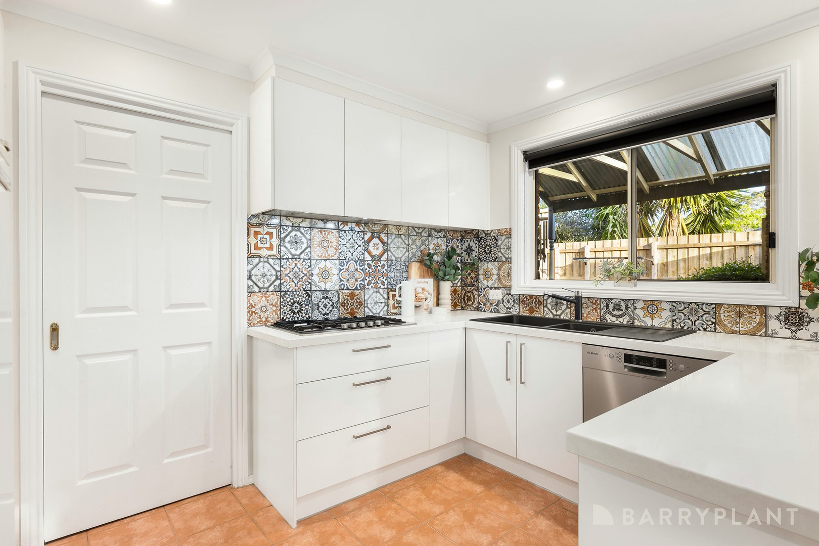 2 Commerford Place, Chirnside Park, VIC 3116, Chirnside Park - Thumbnail 5