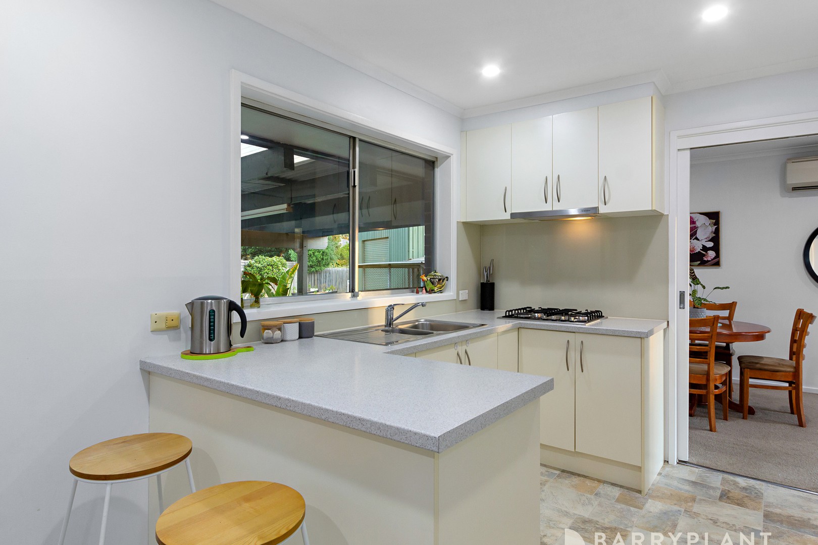 2 Cook Court, Ferntree Gully, VIC 3156, Ferntree Gully - Thumbnail 3