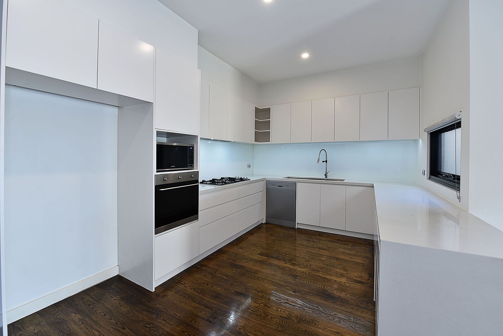 2 Cornwall Pl, Maribyrnong, VIC 3032, Maribyrnong - Thumbnail 2