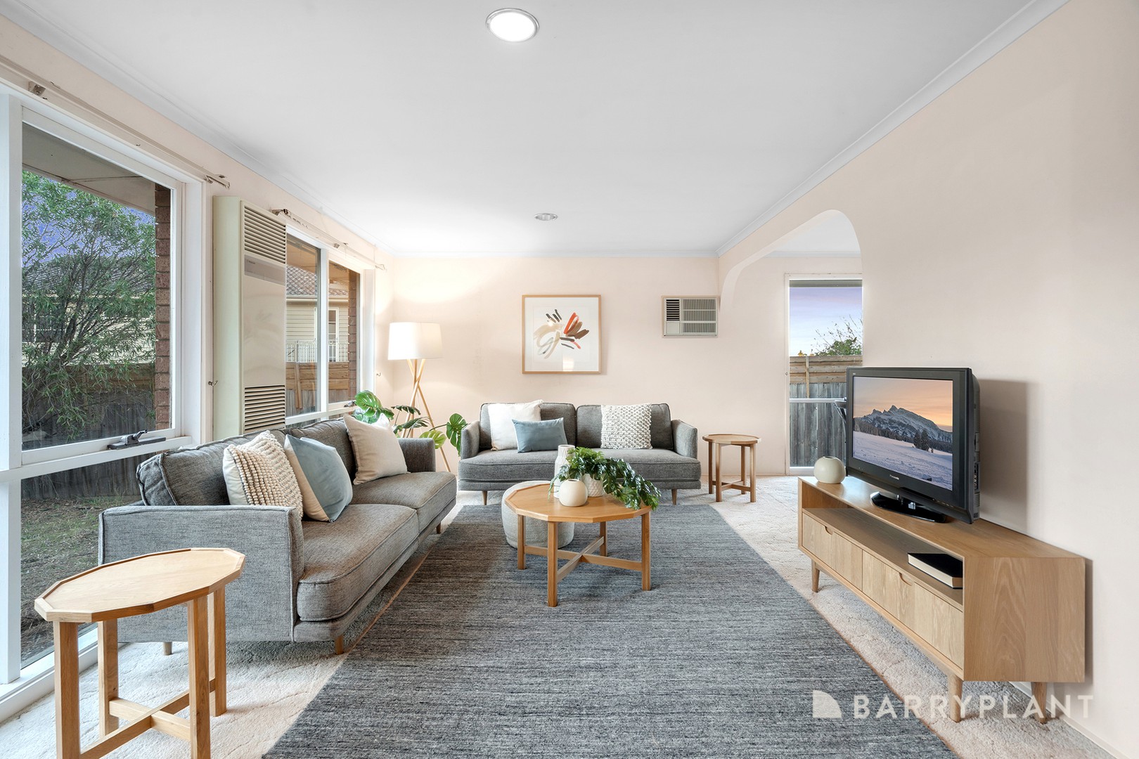 2 Cotswold Court, Chirnside Park, VIC 3116 - Thumbnail 2 - 15/05/2025