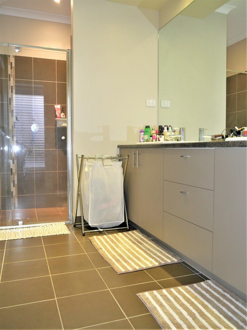 2 Crepe Myrtle Close, Melton West, VIC 3337, Harkness - Thumbnail 7