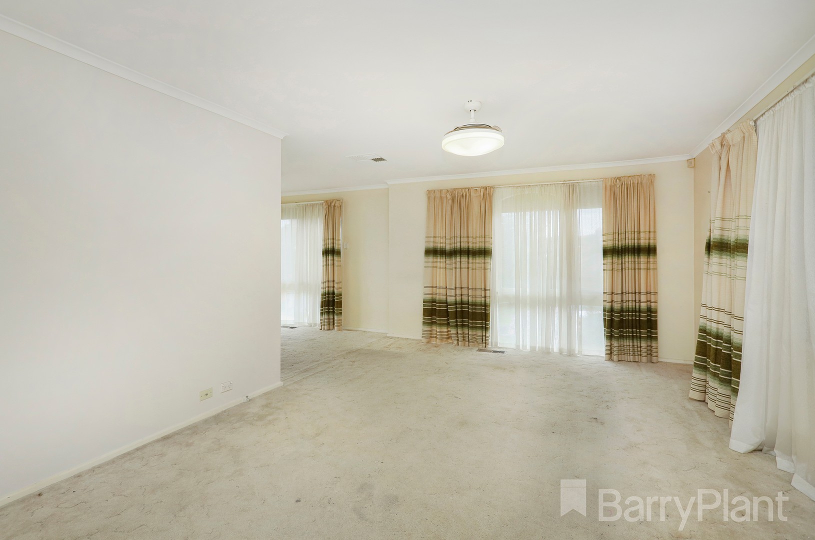 2 Cromer Court, Gladstone Park, VIC 3043, Gladstone Park - Thumbnail 4