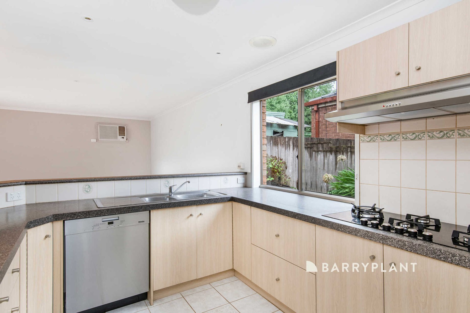 2 Cullen Close, Berwick, VIC 3806, Berwick - Thumbnail 3
