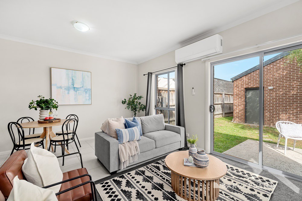 2 Deliza Walk, South Morang, VIC 3752 - Thumbnail 2 - 23/04/2025