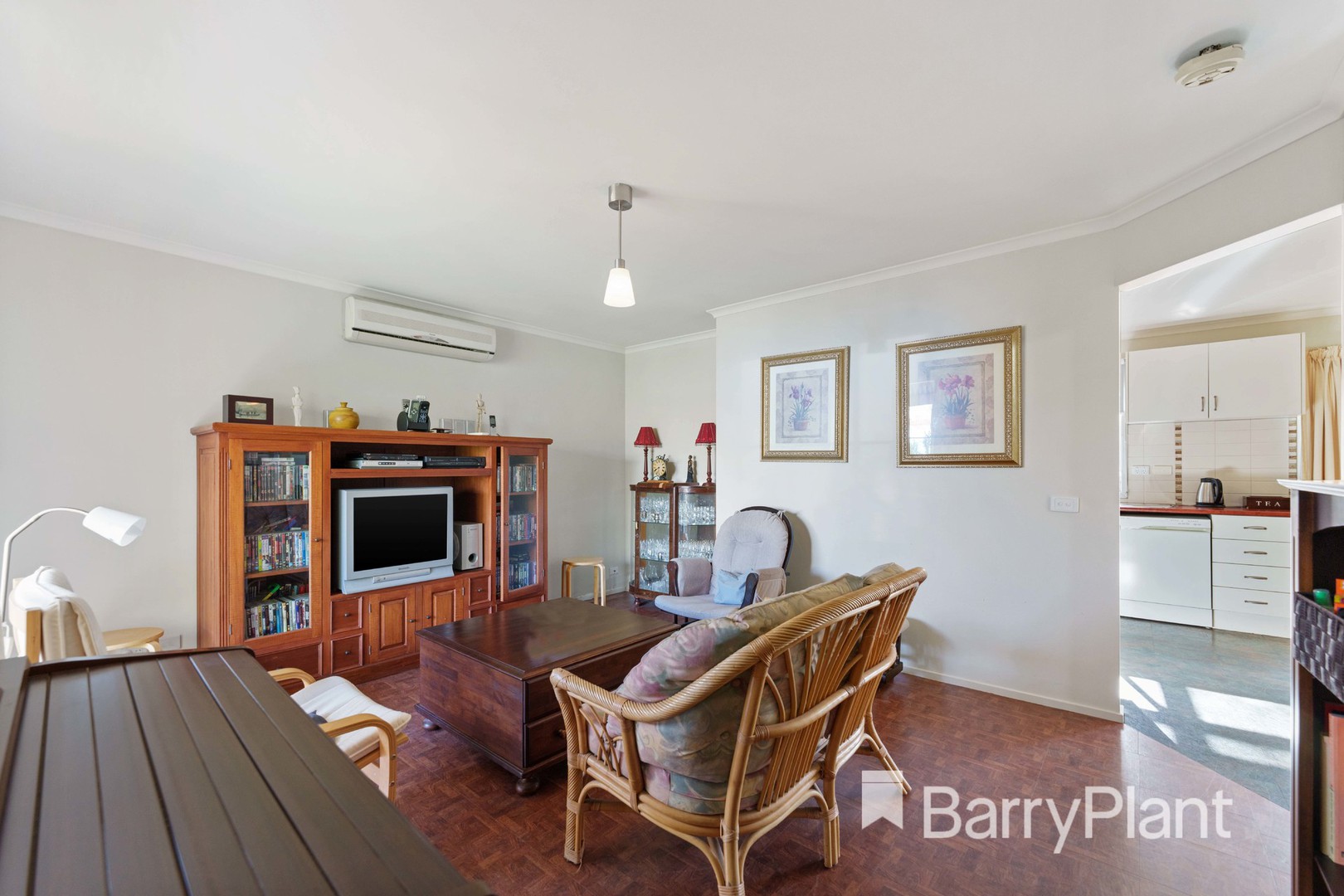 2 Denholme Court, Werribee, VIC 3030, Werribee - Thumbnail 3