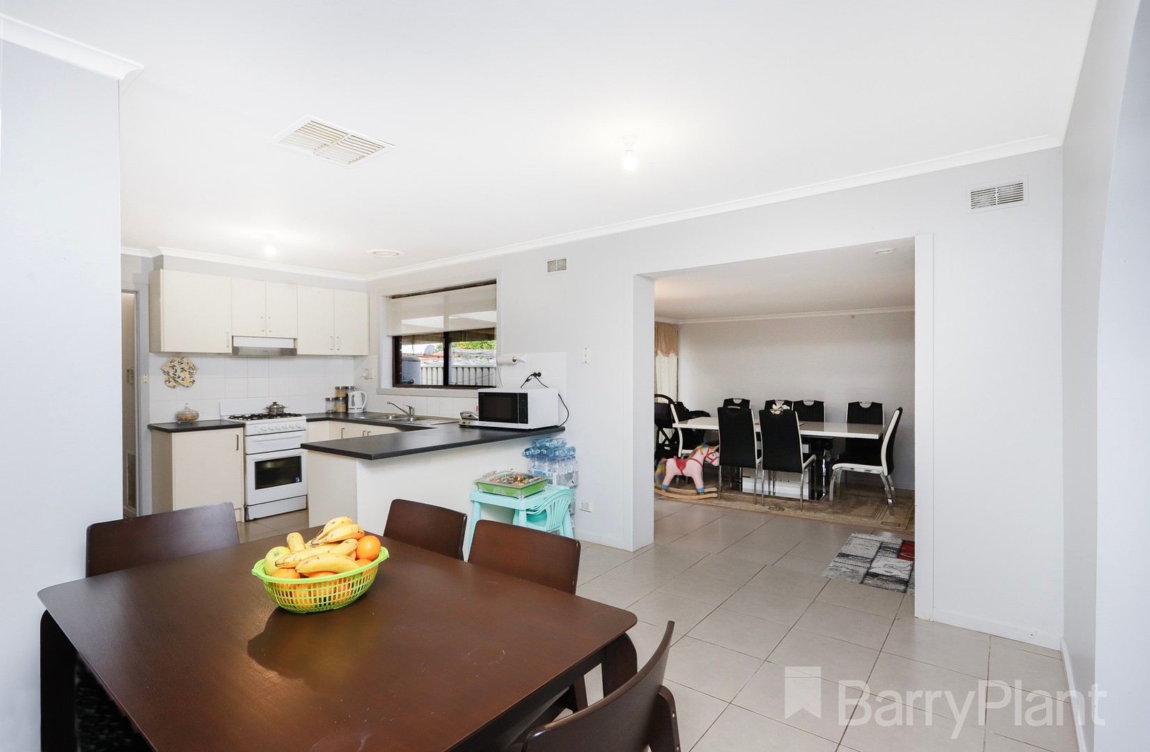 2 Droitwich Crescent, Deer Park, VIC 3023, Deer Park - Thumbnail 5