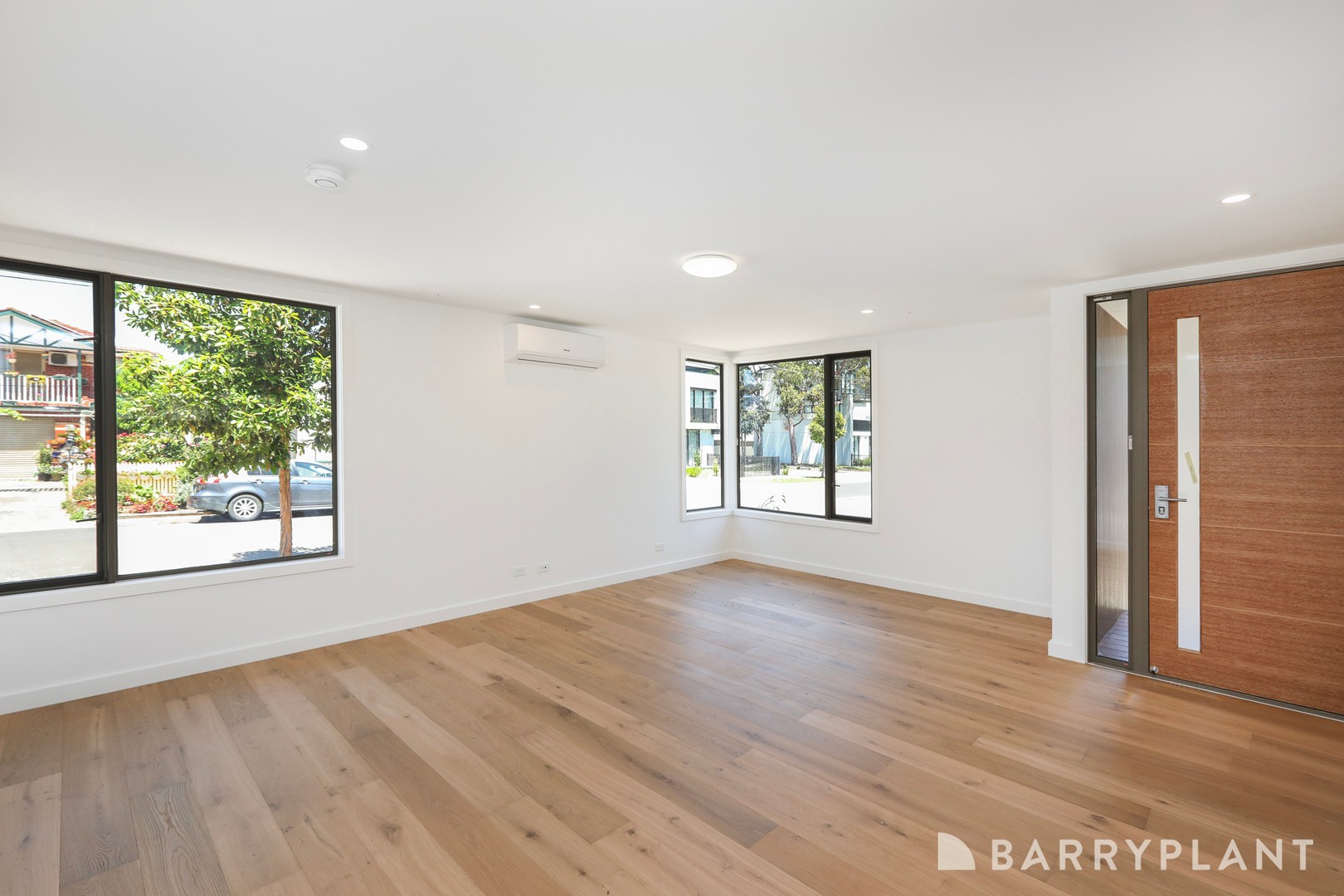 2 Dulcie Street, Sunshine, VIC 3020, Sunshine - Thumbnail 3
