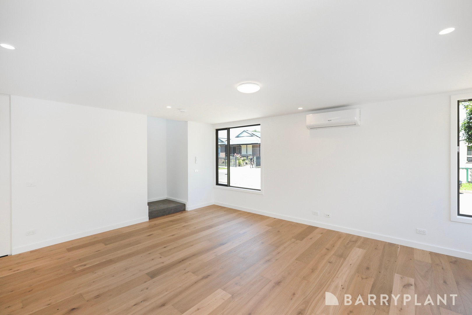 2 Dulcie Street, Sunshine, VIC 3020, Sunshine - Thumbnail 4
