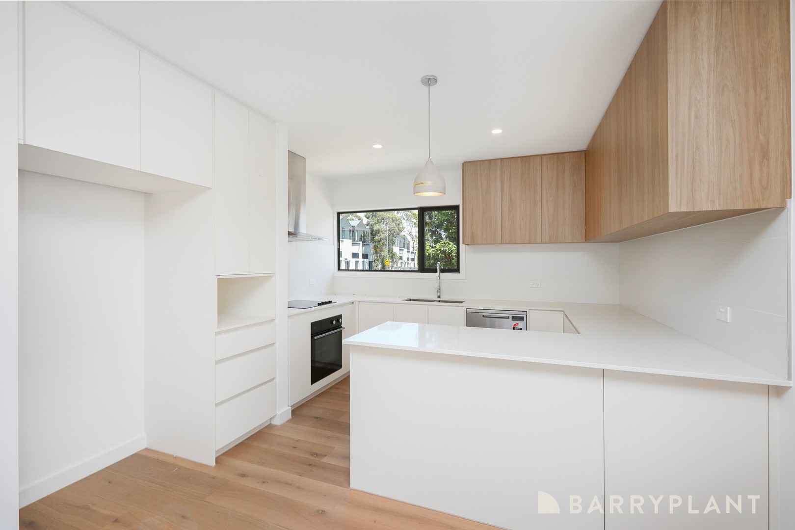 2 Dulcie Street, Sunshine, VIC 3020, Sunshine - Thumbnail 6