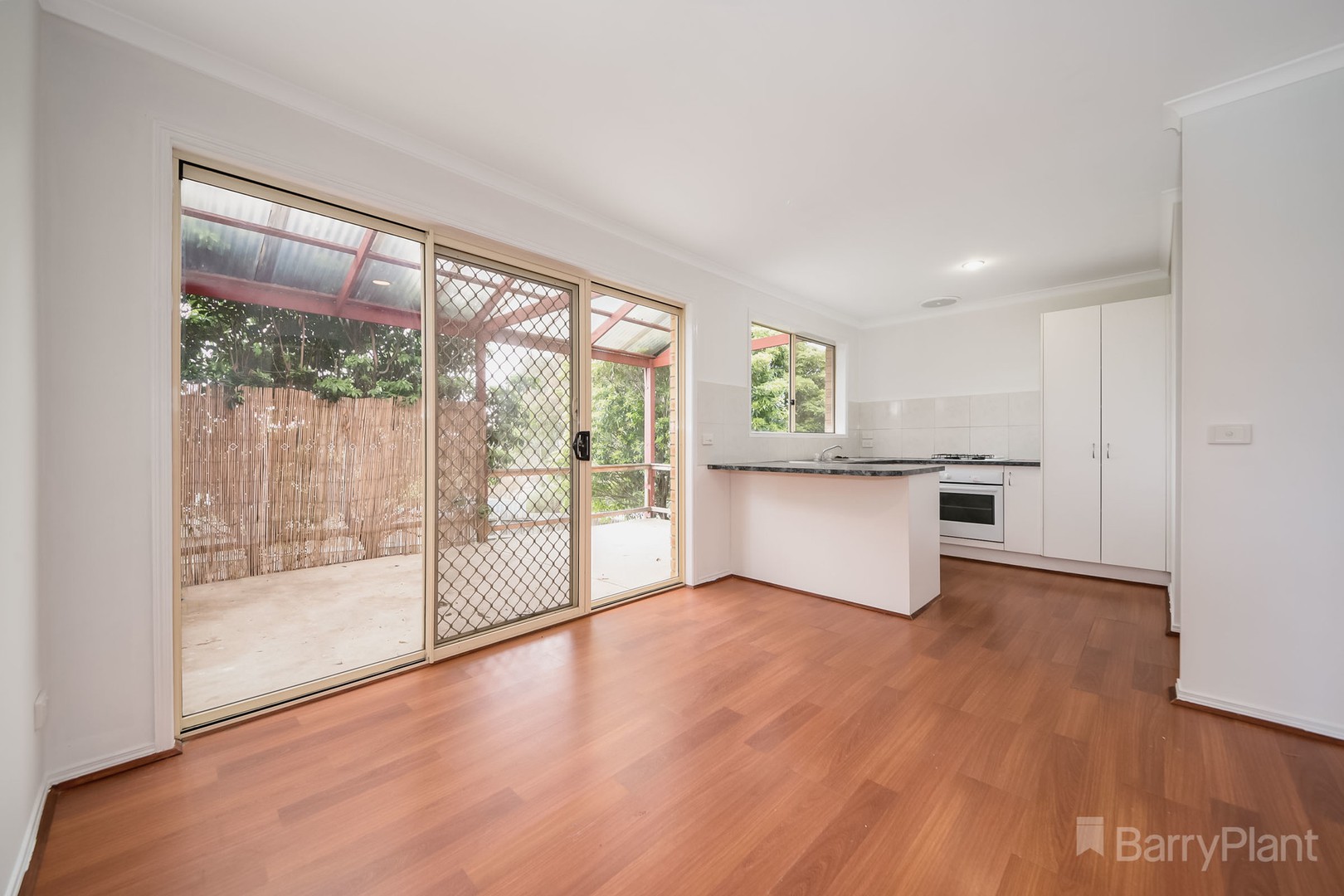 2 Earle Close, Pakenham, VIC 3810, Pakenham - Thumbnail 2