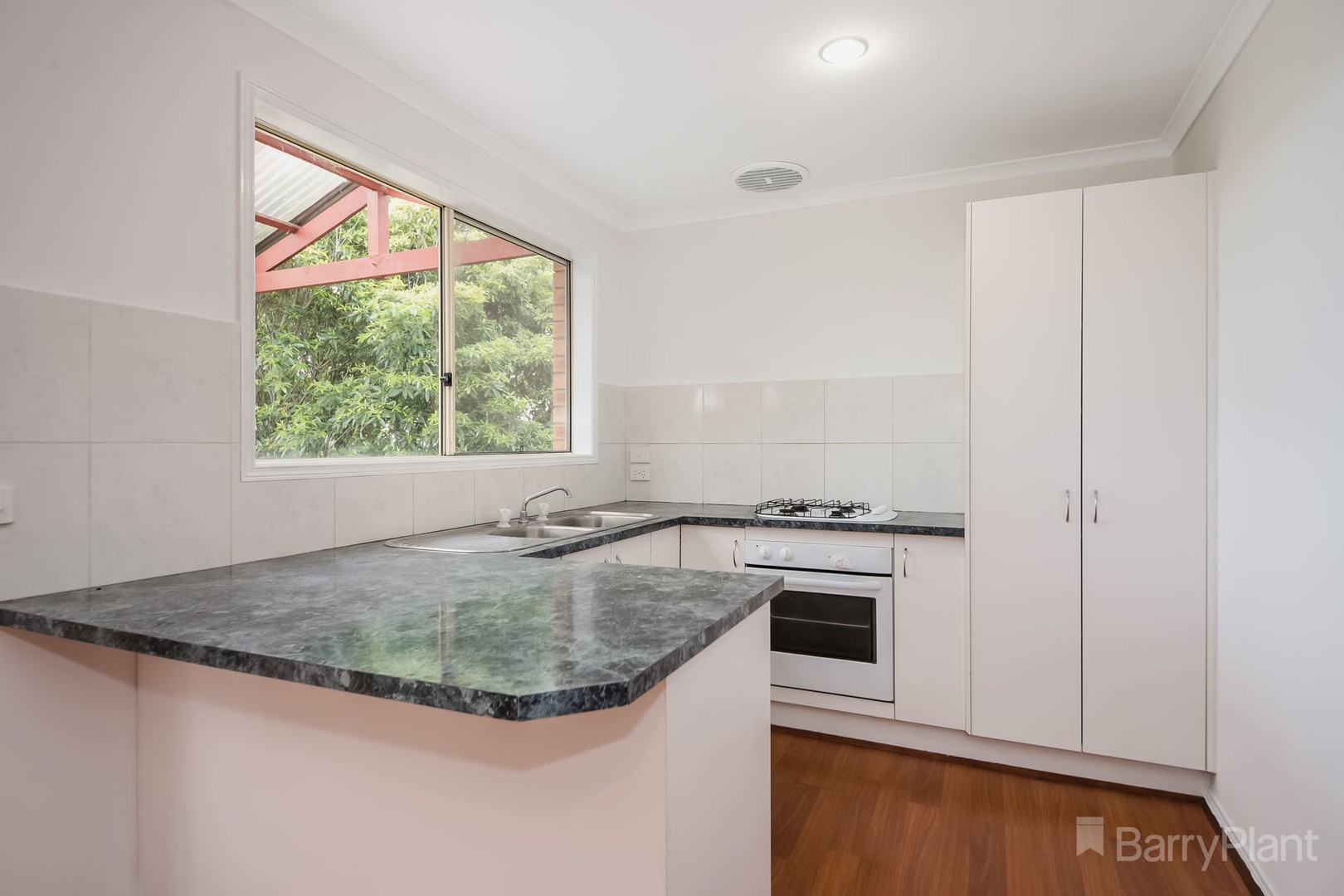 2 Earle Close, Pakenham, VIC 3810, Pakenham - Thumbnail 3
