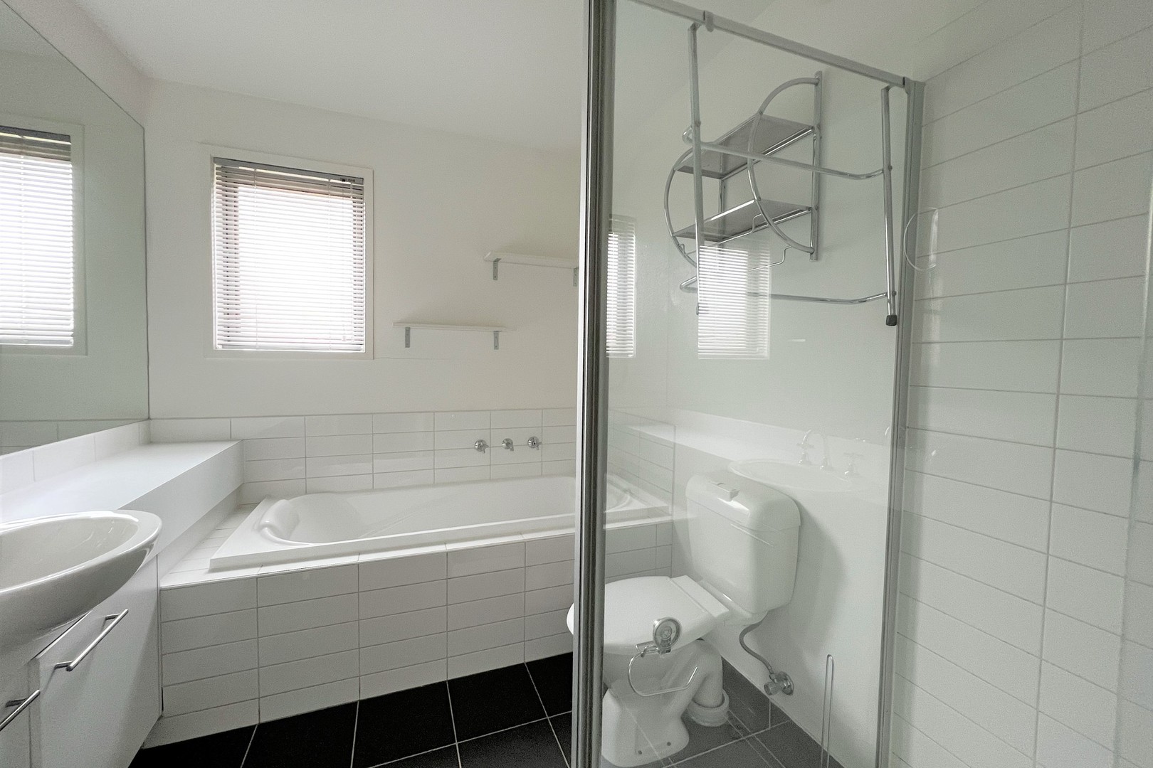 2 Edinburgh Lane, Caroline Springs, VIC 3023, Caroline Springs - Thumbnail 6