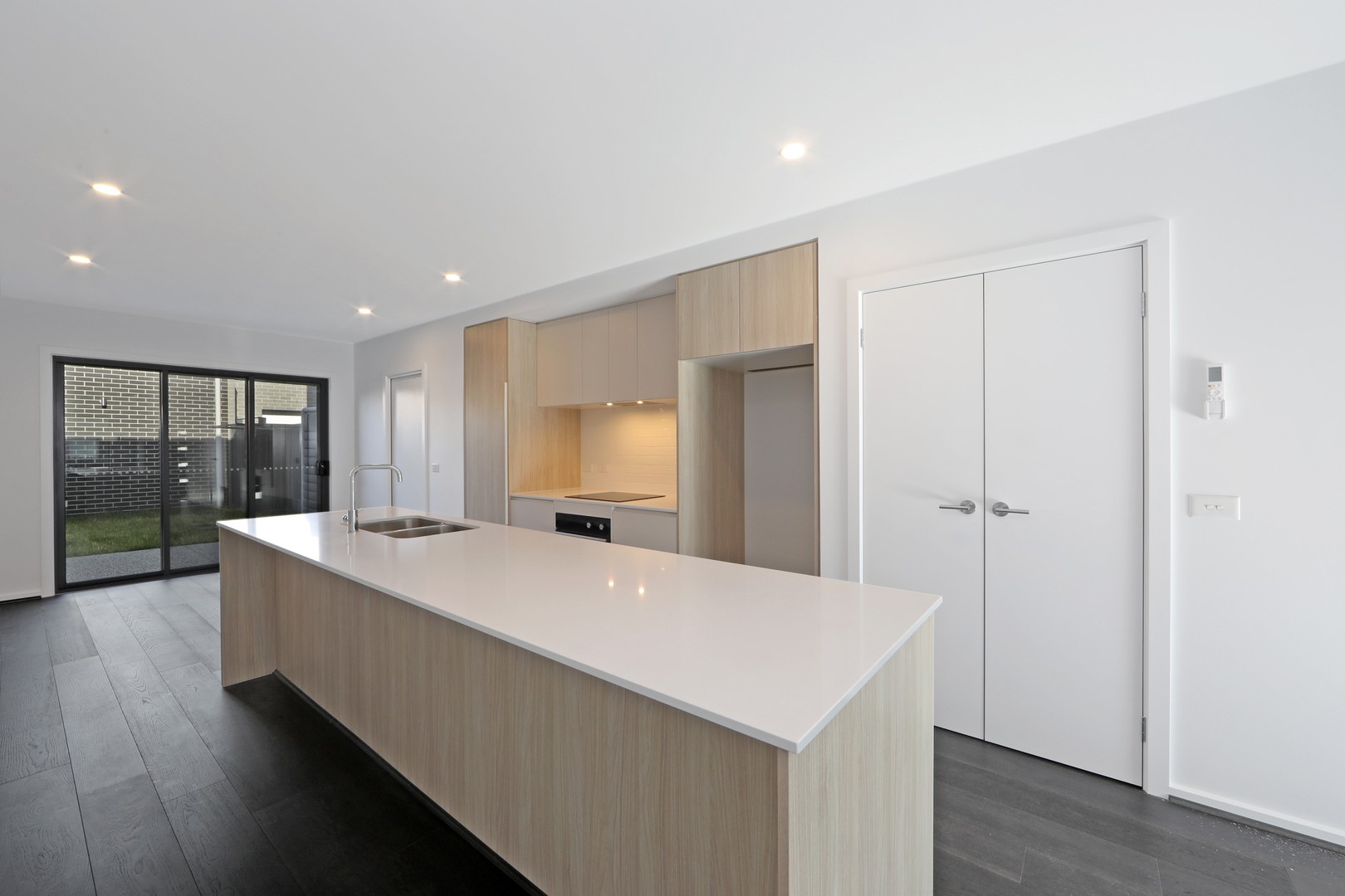2 Egret Walk, Rowville, VIC 3178, Rowville - Thumbnail 3