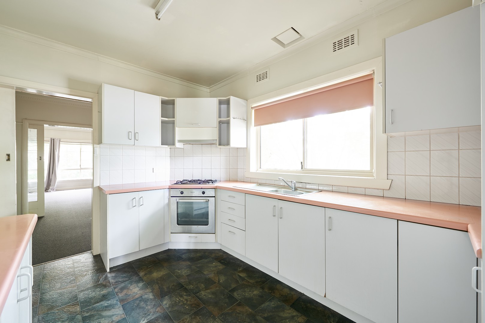 2 Ellendale Road, Noble Park, VIC 3174, Noble Park - Thumbnail 2