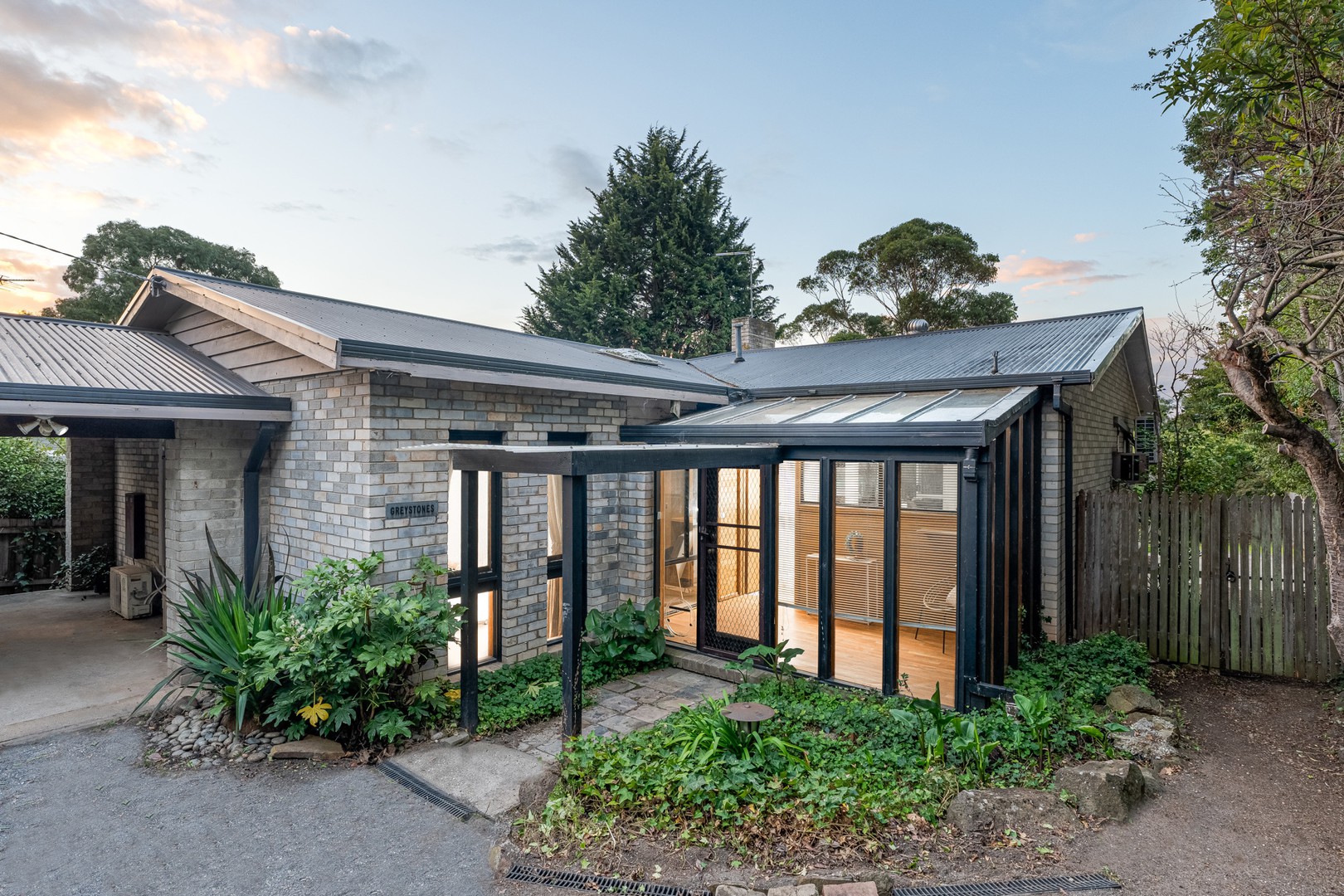 2 Elsvern Avenue, Belmont, VIC 3216, Belmont - Thumbnail 2