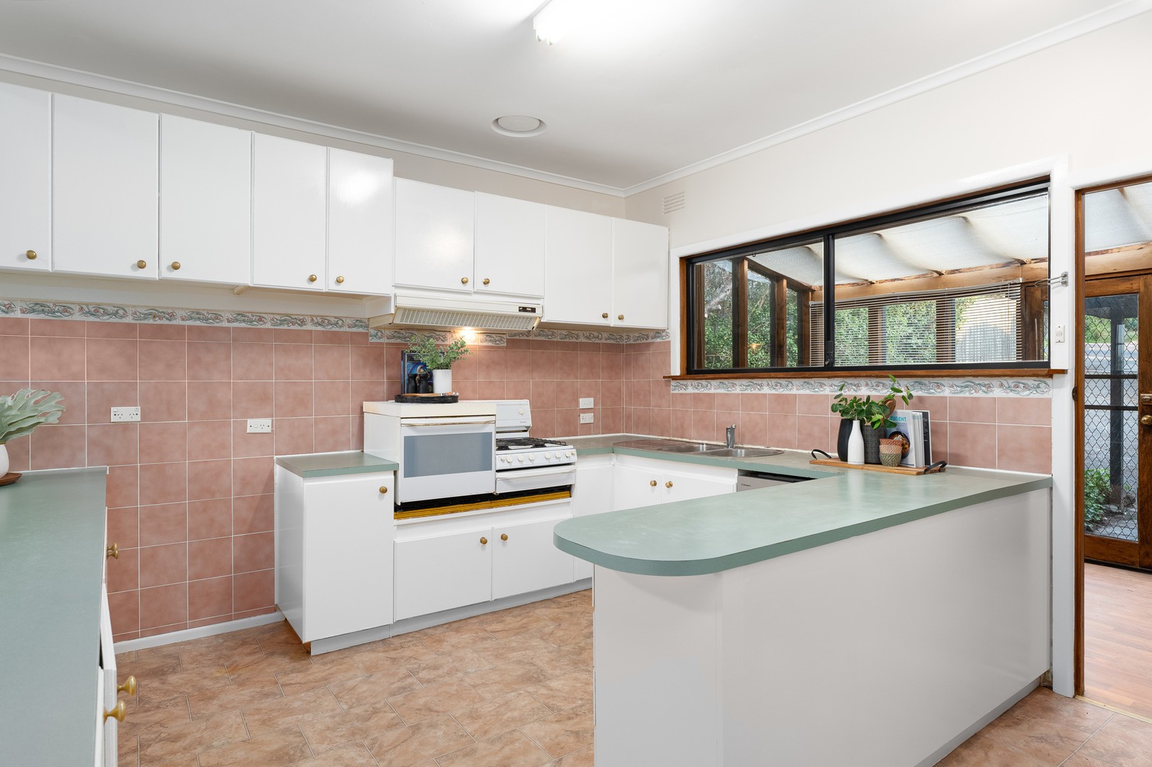 2 Elsvern Avenue, Belmont, VIC 3216, Belmont - Thumbnail 8