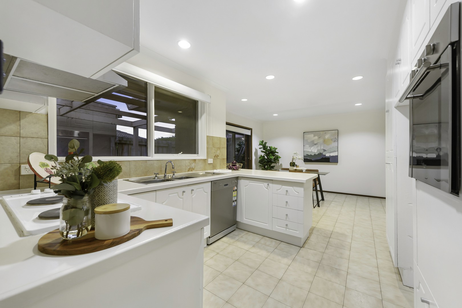 2 Embank Court, Kealba, VIC 3021, Kealba - Thumbnail 6