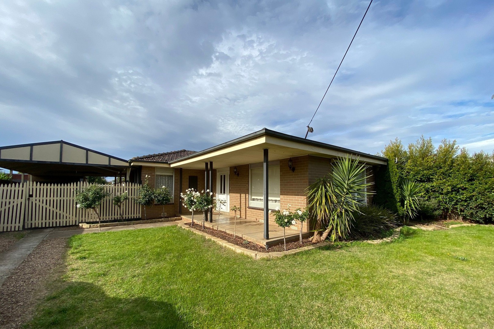 2 Emil Court, Melton, VIC 3337, Melton - Thumbnail 2